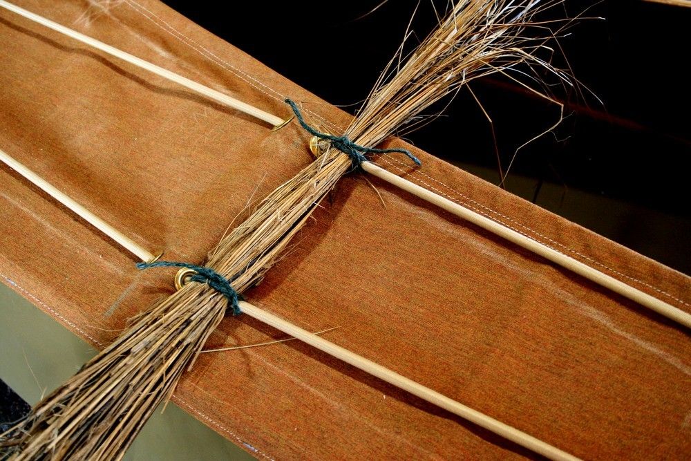 24.%20Tie%20a%20square%20knot%20over%20each%20lashing%20-%20do%20this%20another%20100%20times%20and%20youre%20done_zpspaedf8wr.jpg